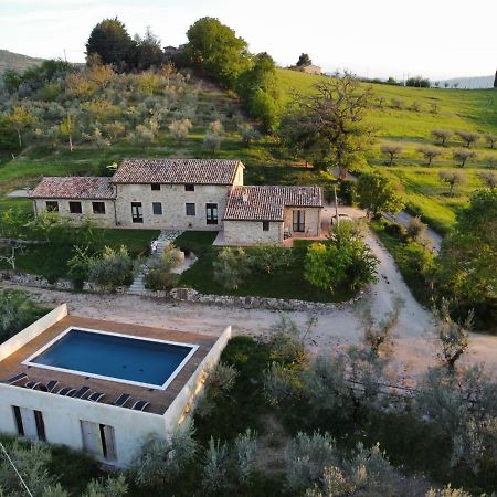 Agriturismo Sant'Angelo Holiday Farm Gualdo Cattaneo Exterior foto
