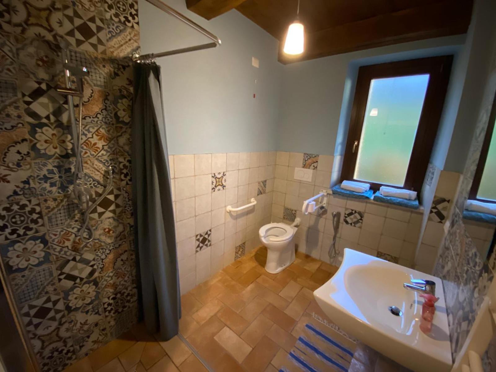 Agriturismo Sant'Angelo Holiday Farm Gualdo Cattaneo Exterior foto